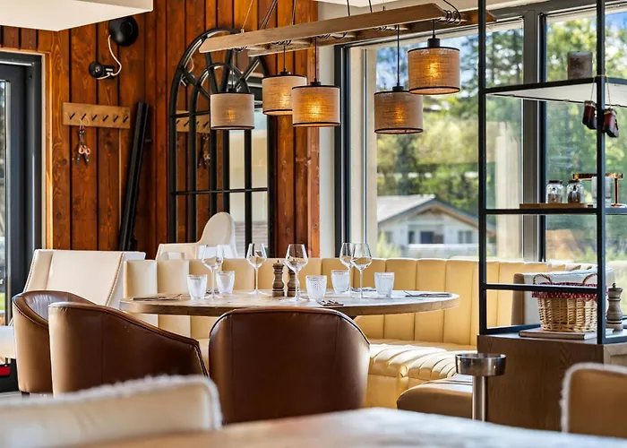 Alaia Lodge