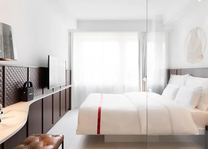 Ruby Claire Hotel Geneva By Ihg