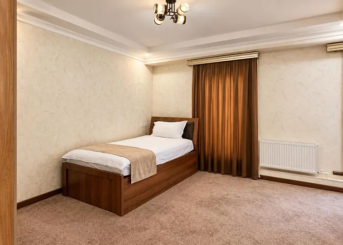 Toj Mahal Hotel