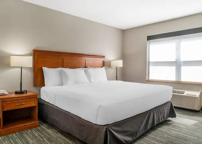 Country Inn & Suites By Radisson, Rossford - Toledo South