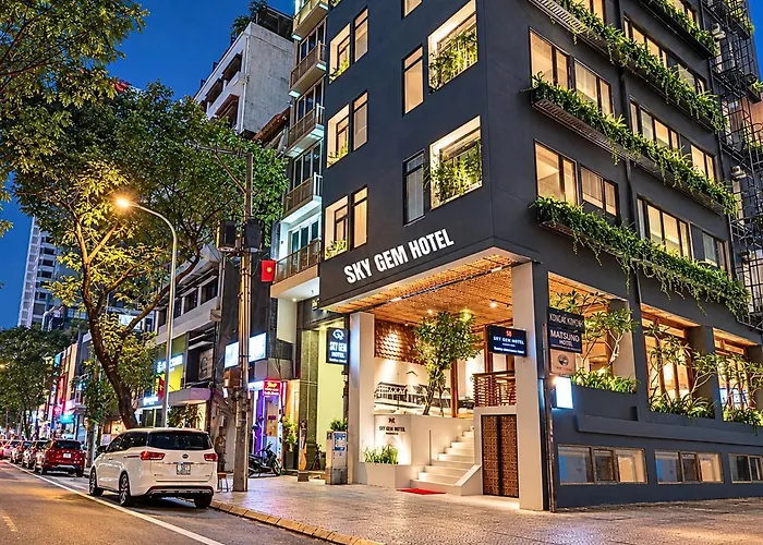 Sky Gem Central Hotel