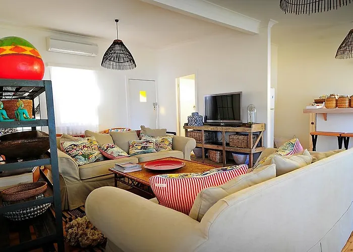 Barrenjoey House