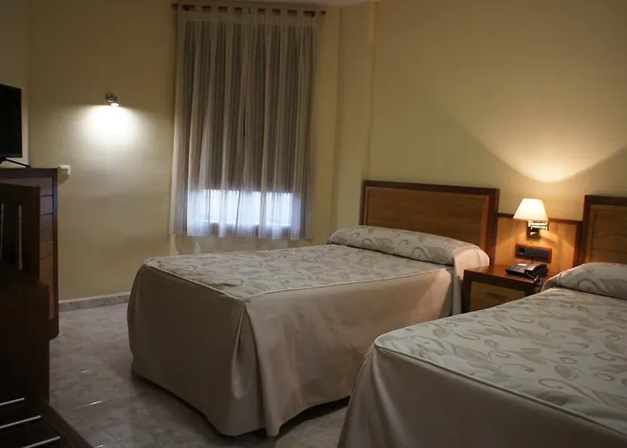 Hotel Puente Romano