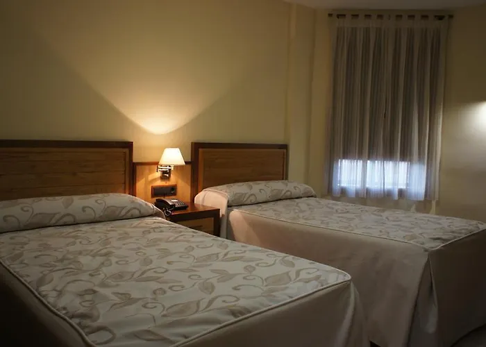 Hotel Puente Romano