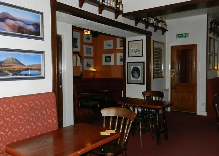 Highlander Inn