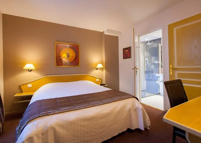 Logis Hotel Le Cheval Blanc