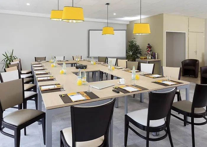 Logis Hotel Les Cedres