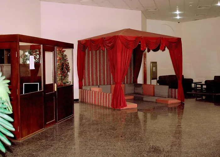 Al Sharqiya Sands Hotel