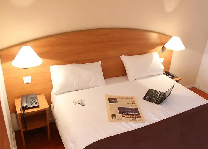 Central Hotel