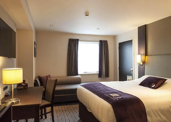 Premier Inn Southampton West
