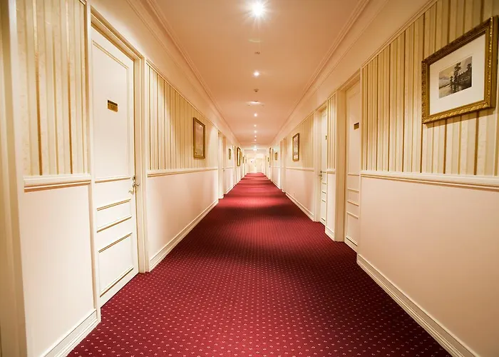 Redearth Boutique Hotel