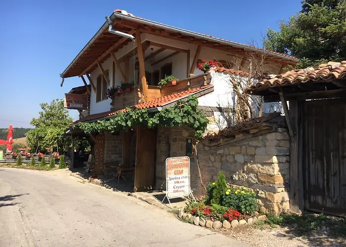 Hotel Pri Chakara