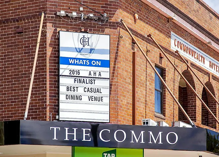 Commonwealth Hotel