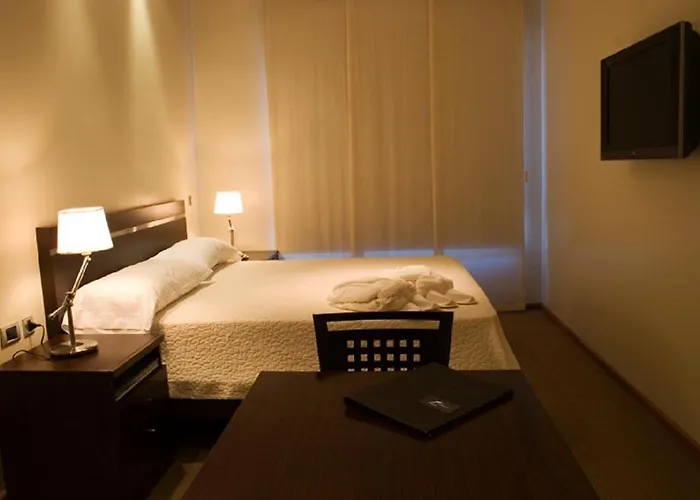 2055 Boutique Hotel * Low Cost *