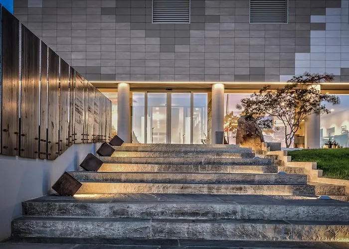 Hotel The Cube