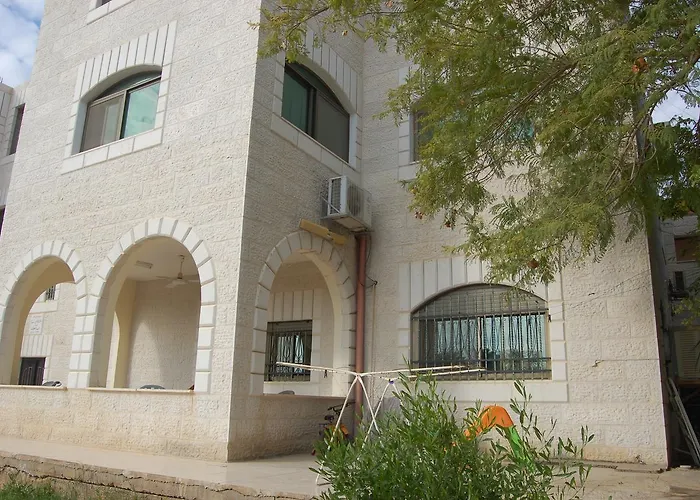 Jericho Waleed'S Hostel