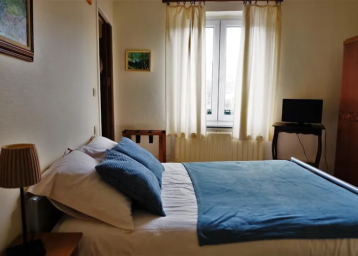 Hotel Beau Rivage And Restaurant Koulic