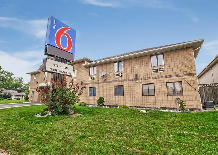 Motel 6-Windsor, On