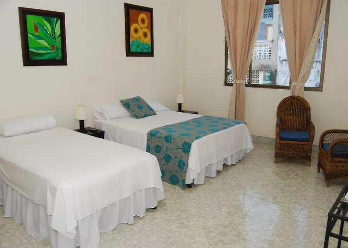 Hotel Iguana Azul