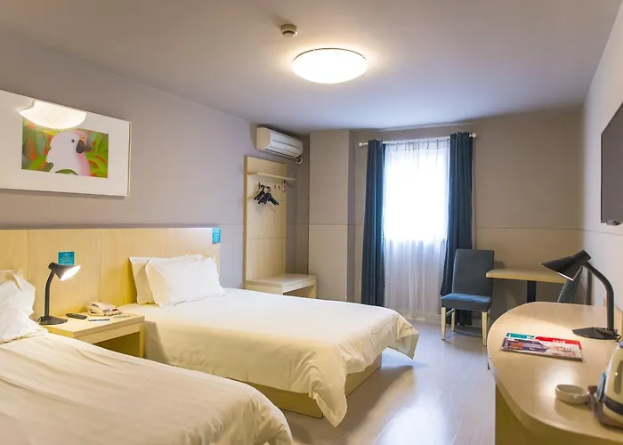 Jinjiang Inn Select Dalian Youhao Square