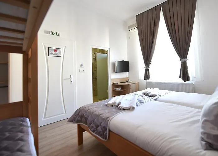 Villa Nina Hotel&Lounge bar