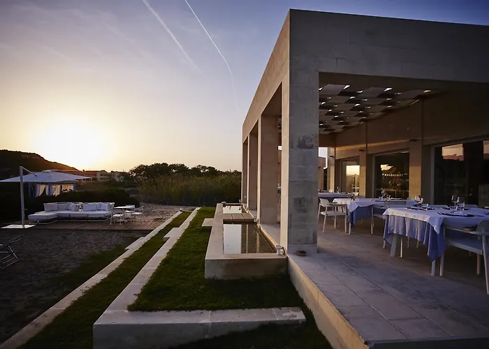 Acantha Boutique Hotel