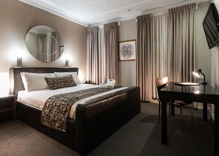 Clarendon Hotel