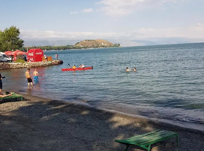 Jrahars Resort