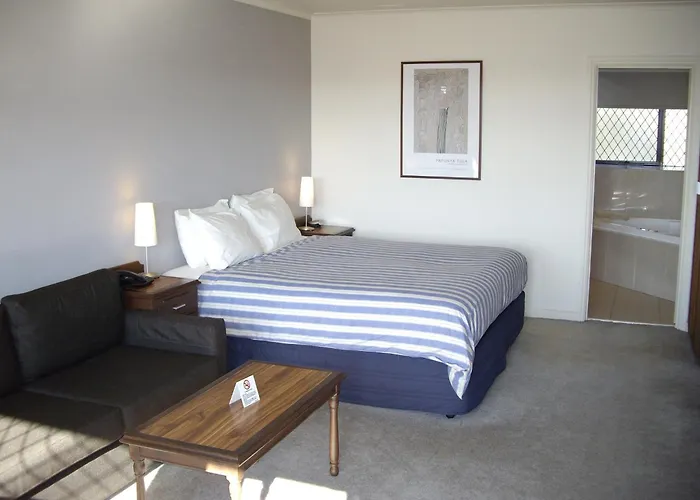 Best Western Plus The Tudor Box Hill