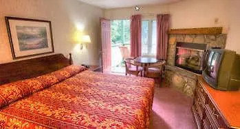 Hofbrau Riverfront Hotel