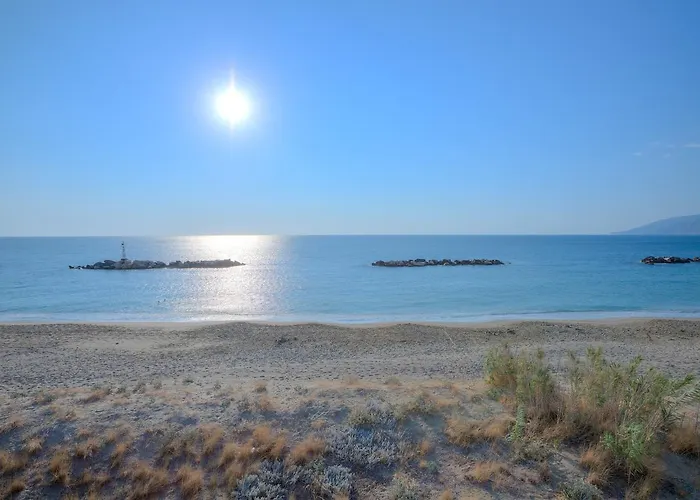 Hydroussa Skyros
