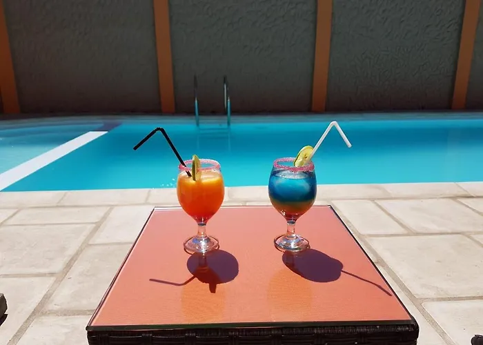 Select Hotel