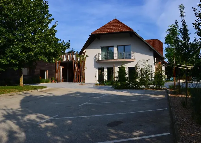 Hotel Rakar