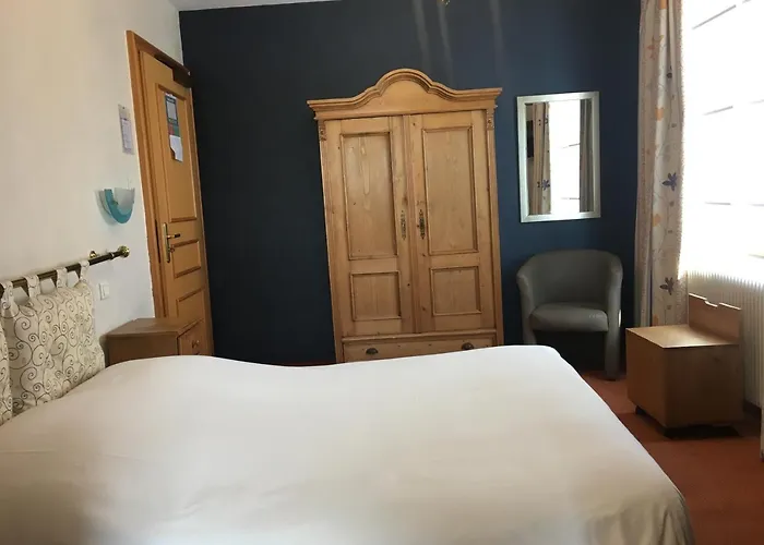 Hotel-Restaurant A La Couronne