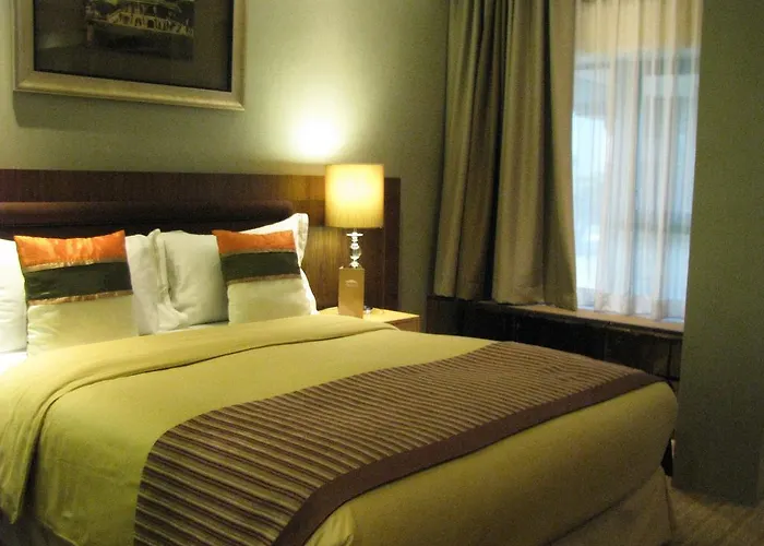 The Residence At Singapore Recreation Club