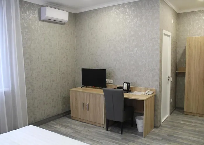Hotel Inju Hills