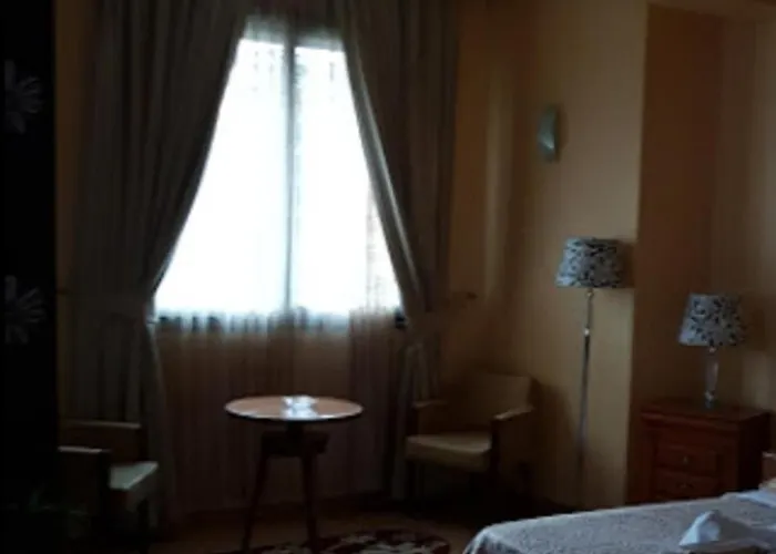 Le Cristale Hotel