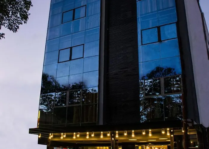 Serpyl Plaza Hotel