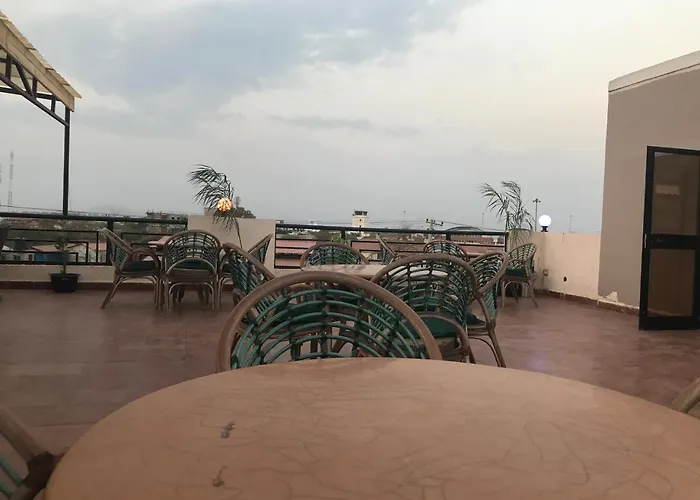 Airport Plaza Hotel
