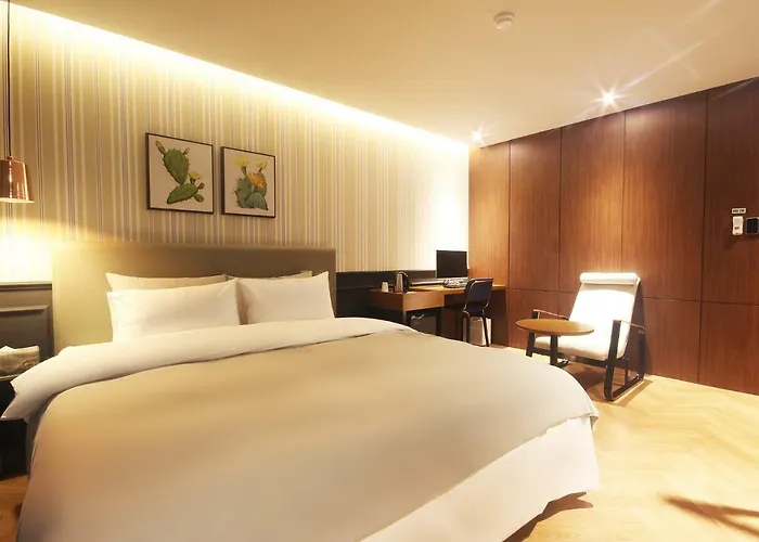 Brown Dot Hotel Seomyeon