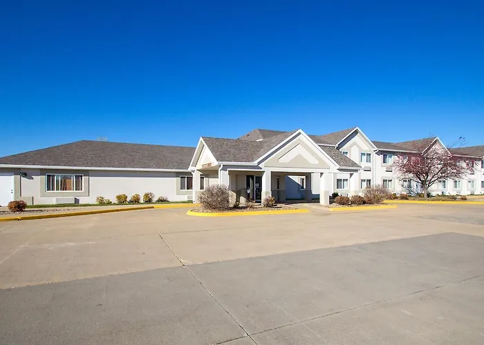 Everspring Inn & Suites