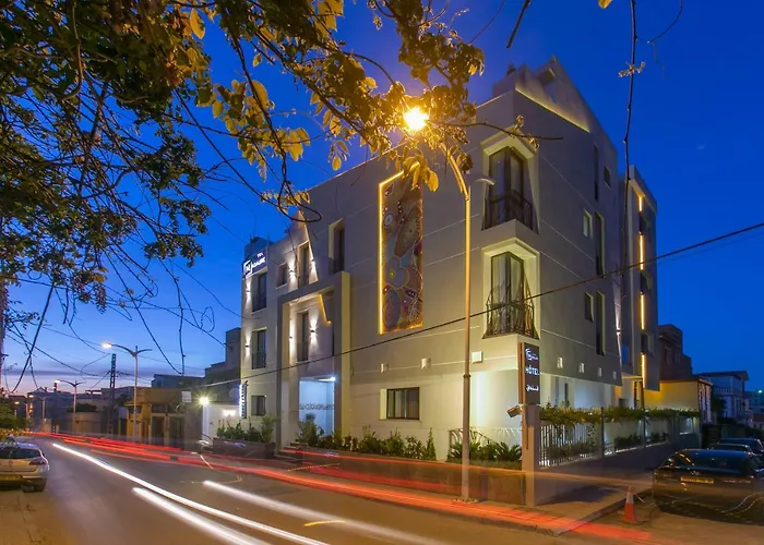 Madaure Hotel