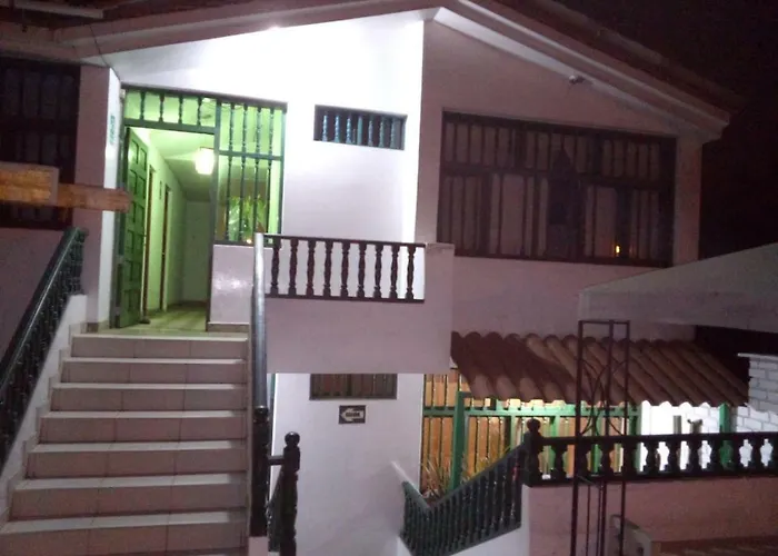 Julia'S House