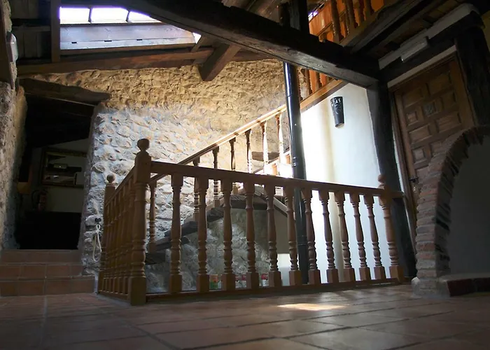 Hotel Rural Llerau