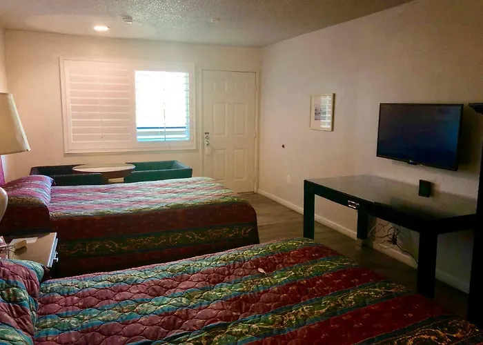 Valley Inn & Suites