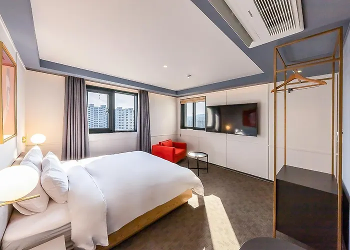 Brown-Dot Hotel Ulsan-Sincheon