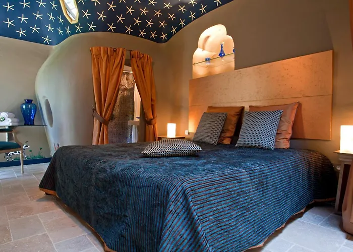 Le Castellas Hotel & Spa - Pont Du Gard - Uzes