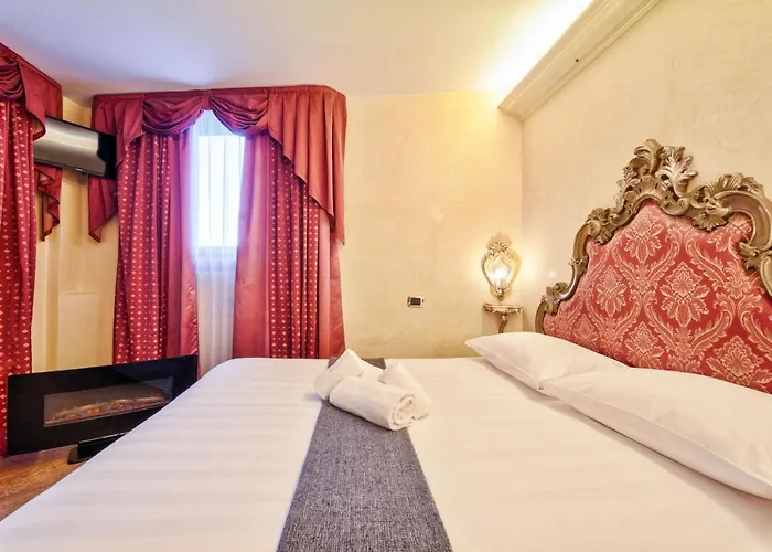 Hotel Vecellio Venice On The Lagoon