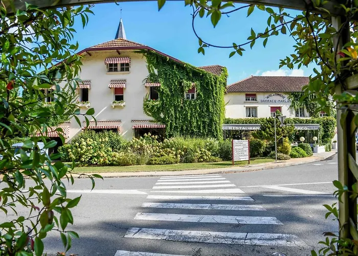 Logis Hôtel le Commerce- Darracq