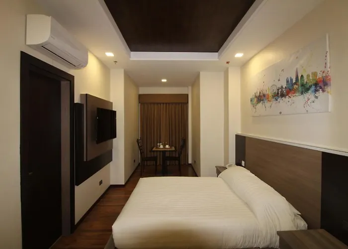 Fair Crown Suites